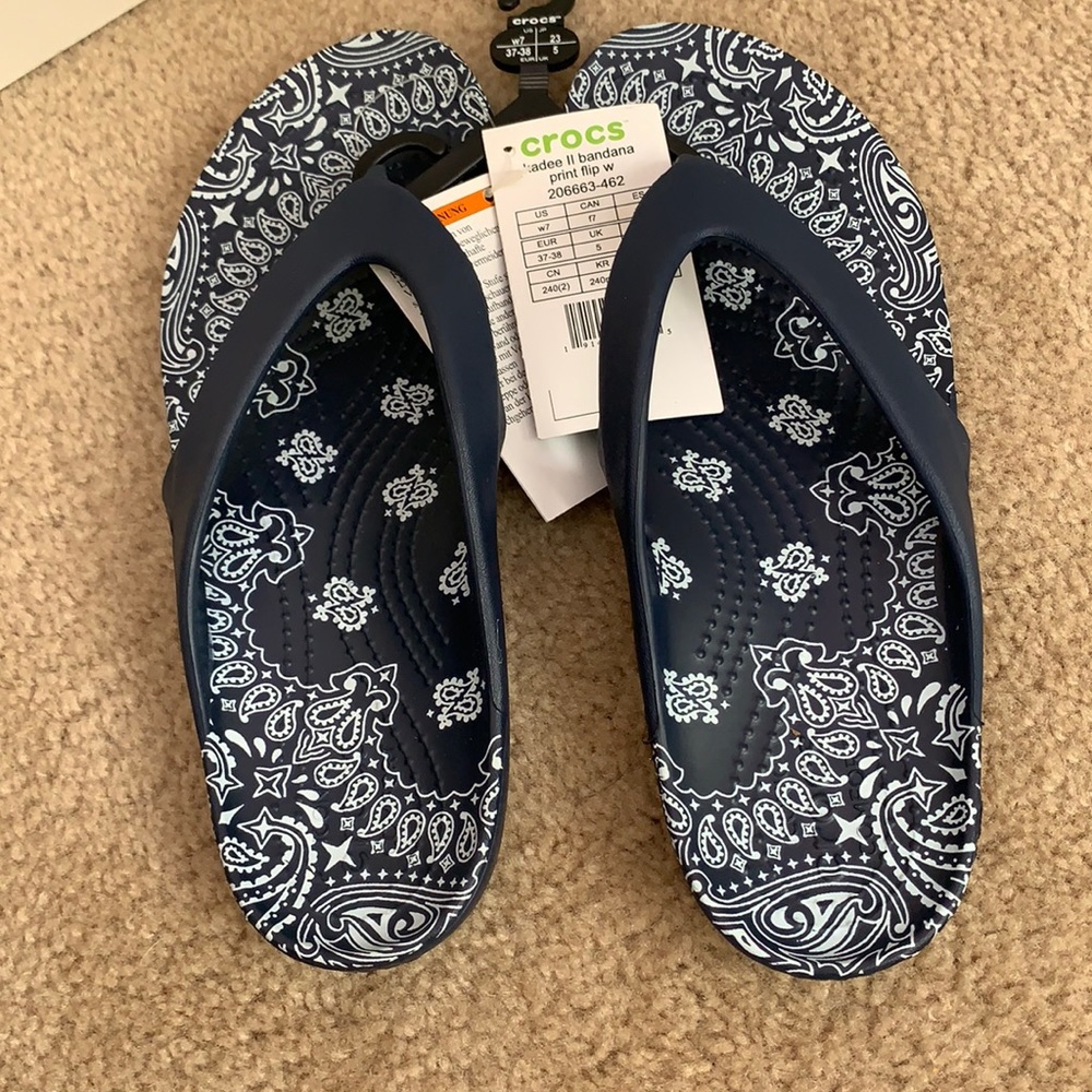 WOMEN BANDANA CROCS 🐊🔥